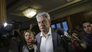 Protestatarii dupa intalnirea cu Tudose: "Raspuns NEGATIV! CONTINUAM protestele!"